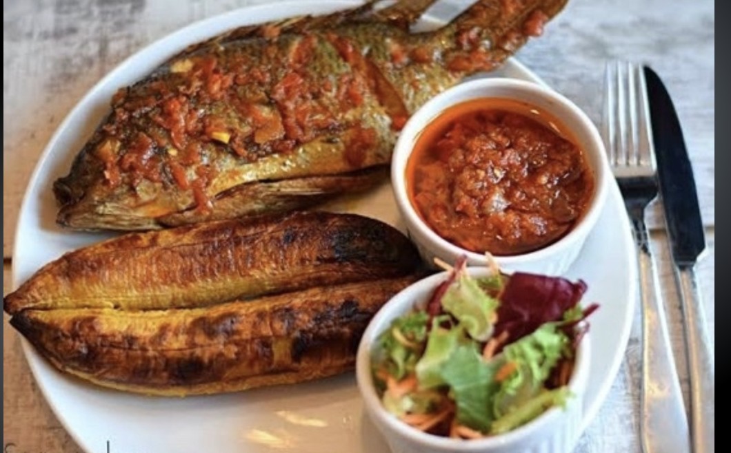 Platter (Grilled Tilapia with Fried Yam, Plantain & Sauce)